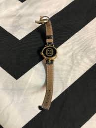 Gucci Watch W/ Skinny Styling & Leather Strap | Boardwalk Vintage