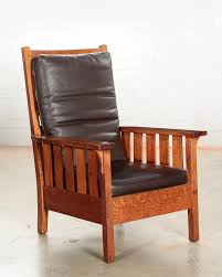 Lot - An American Mission oak armchair, model #324, Gustav Stickley, early 20th century