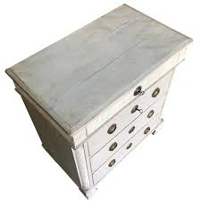 19th Century Swedish Gustavian Neoclassical Chest - Antique Pinewood Nightstand For Sale at 1stDibs