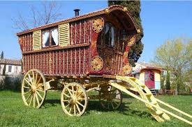 Ca. 1902 Original Gypsy Wagon built by William Wright: Owned by the prestigious Lees Gypsy Family, the wealthiest in Great Britain in the 1900s. The wagon was bought by Joanna Hearst Castro,