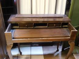 Lot - Spinet Desk