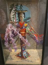 Vintage Japanese Geisha Doll in Glass Case Kimono OMC Japan ...