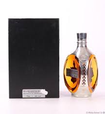 Dimple - 12 Year old (Royal Decanter) Whisky Auction ...