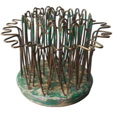 Blue Ribbon Flower Frog Vintage Wire Hairpin No. 3 Size Hawthorne. For Sale at Ruby Lane