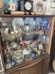 Is there anything of value here? : r/Antiques