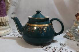 Deep Green Vintage Hall 040 6 Cup Teapot With Gold Dogwood ...