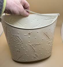 Hallmark Holiday Card Holder 2004 Beige Tin Metal Farmhouse ...