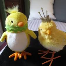 Hallmark | Accents | Lot Of 2 Jelly Bean Pooping Hallmark Chick Chick Queen | Poshmark