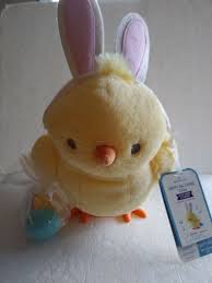 Hallmark Easter Plush HOPPY EGG-LAYING CHICK with sound and motion | eBay