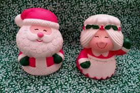 Vintage Hallmark Santa & Mrs. Claus Salt and Pepper Shakers ...