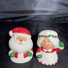 Vintage Hallmark Mr & Mrs Santa Claus Plastic Salt & Pepper ...