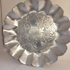 Hammered aluminum vintage Plate Faeber & Shlevin, Flowers ...
