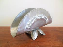 Servilletero o portacartas de aluminio martillado ...