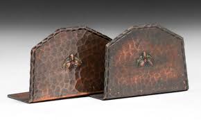 Sold at Auction: Early Craftsman Studios - Brooklyn Hammered Copper Bookends c1917-1920