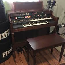 Hammond Aurora model 8212 spinet organ c. '75/76 in walnut ...