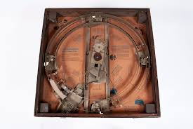 Lot - HAMMOND ELECTRIC BRIDGE TABLE