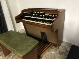 Hammond Organ - Model E100 with Bench and Foot Pedals ...