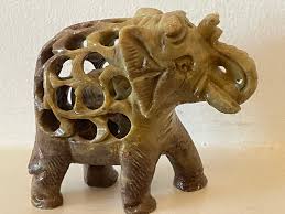 ELEPHANT SOAPSTONE FIGURINE/ Hand Carving Vintage.elephant ...