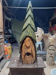 Any tips for carving a pipe perch for a birdhouse?