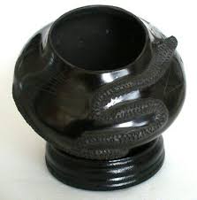 RARE~Ma Luisa Talavera~BLACK~Etched~FIGURAL~Snake~VASE~Hand Made~POTTERY~Signed | eBay Australia