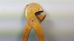 Vintage Nut Cracker Hand Carved Wood Wooden Antique Carving ...
