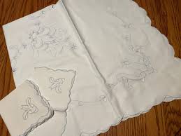 Vintage Table Linens - Etsy Canada