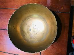 ANTIQUE DYNASTY MING CHINESE BRASS ENGRAVED BOWL WITH A ...