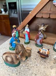 VINTAGE Nativity Set & Musical Manger Wooden ~ Plays "Away in the Manager" Japan | eBay