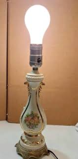 Vintage Ceramic, Victorian 1920-1940 With Gold Trim Table ...