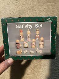 11 Piece Hand Painted Porcelain Nativity Set Made For Fred Meyer in Box | eBay