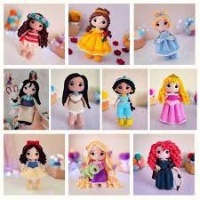 Boneca Amigurumi Receita Mini Princesas Disney Amigurumi ...