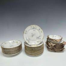 Sold at Auction: CH Field Haviland Limoges GDA Service for Eight (8) Luncheon Set