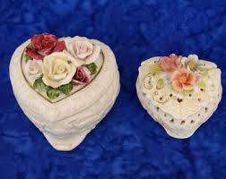 Porcelain Heart Trinket Boxes With Roses on Top Home Décor ...
