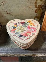 Valentines Day Heart Shaped Vintage Tin Valentine 1928 ...