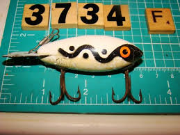 V3734 F VINTAGE WOODEN BOMBER FISHING LURE | eBay