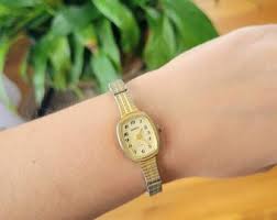 Vintage Quartz Dainty Gold Quartz Womans Womens Classic ...