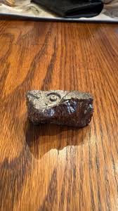 What is this heavy object with a round circle?