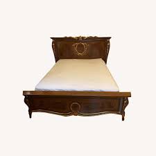 Regal Bedroom Bed - AptDeco