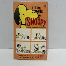 Vintage - Peanuts - Here Comes Snoopy - Fawcett Crest Paperback 1969 | eBay