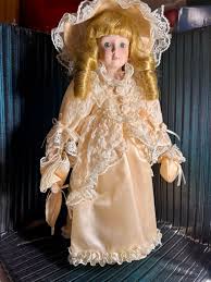 Porcelain Doll Like new | Mercari