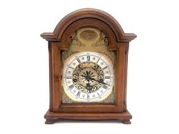 Vintage Hamilton Tempus Fugit Mantel Clock: Arched Wood Case ...