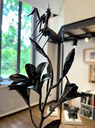 Ivan Zanoni - Lily and praying mantis hand-forged in wrought iron For Sale at 1stDibs