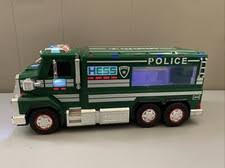 Hess 151 1 43 Die Cast Police Truck & Cruiser w/LED Flashing Lights Sirens for sale online | eBay