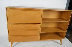 Lot - HEYWOOD WAKEFIELD FURNITURE SUITE