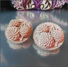 1950s Rare Pink Celluloid Chrysanthemum Vintage Clip Earrings | GreatVintageJewelry