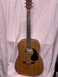 Starcaster Fender Acoustic Guitar