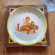 Holly Hobbie | Other | Holly Hobbie Collectors Plate No ...