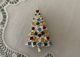 Vintage Gold and Rhinestone Christmas Tree Pin Brooch | The ...