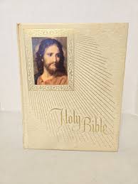 HOLY BIBLE Vintage 70s Fireside Family Edition Hertel Large ...