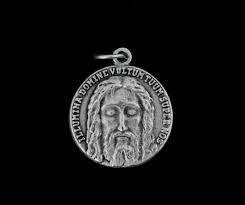 Holy Face of Christ Medal in Latin - Five Wounds of Jesus ...